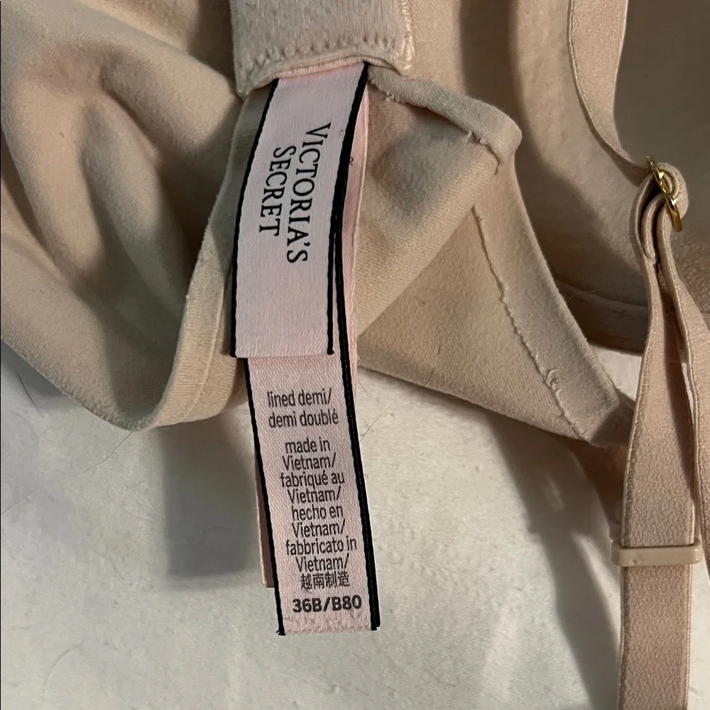 Victoria's Secret Nude Bra